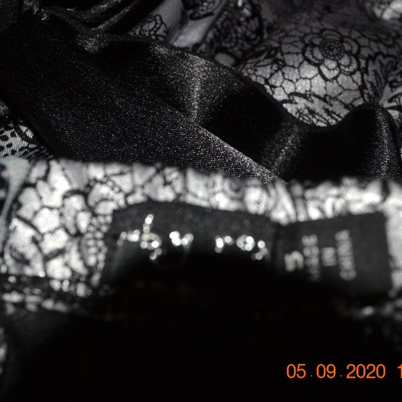 Dress - Picture 4 of 4